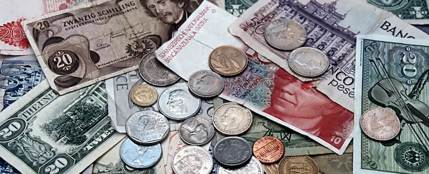 discount rate present value of future money; what is the value of money you possess in the future